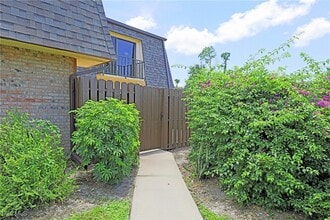 Building Photo - 5580 Malt Dr
