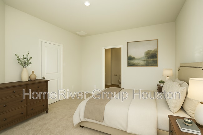 Building Photo - 14101 Freeboard Dr