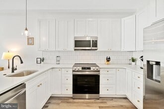 Building Photo - 1735 S 23rd St