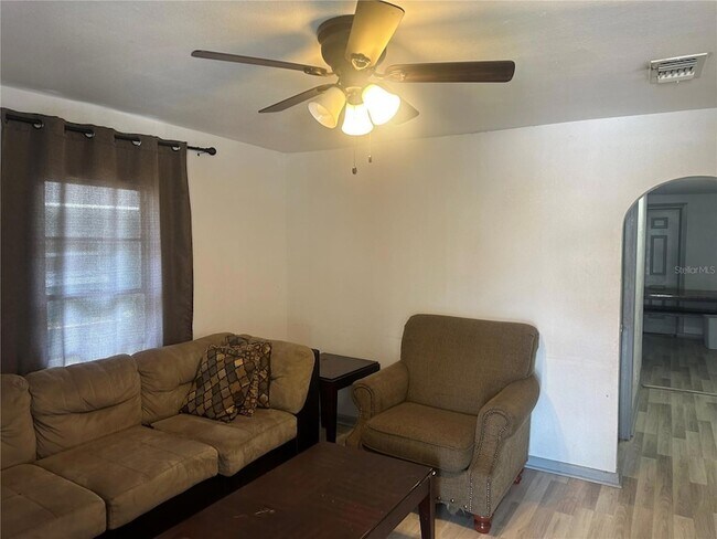 Foto del edificio - 4506 N 42nd St