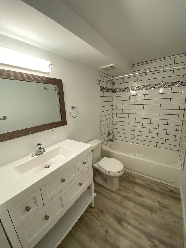 Foto del edificio - 67 Locust Ridge Dr