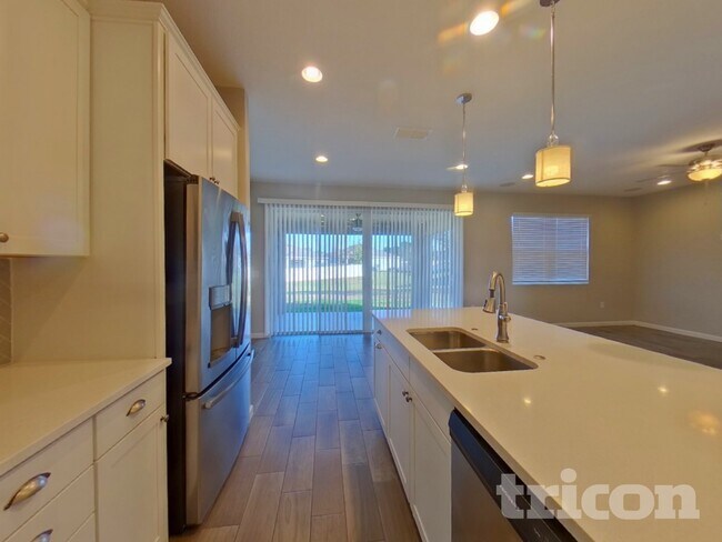 Building Photo - 201 Sangmon Ct