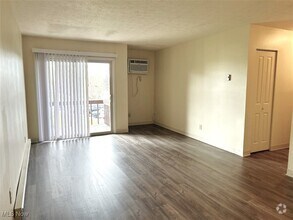 Building Photo - 200 Fernwood Rd