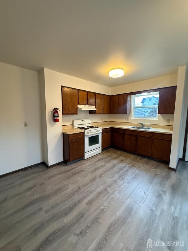 Foto del edificio - 710-712-712 Drake Ave