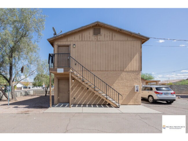 Foto del edificio - Step into this Inviting 2/1 Apartment Unit...