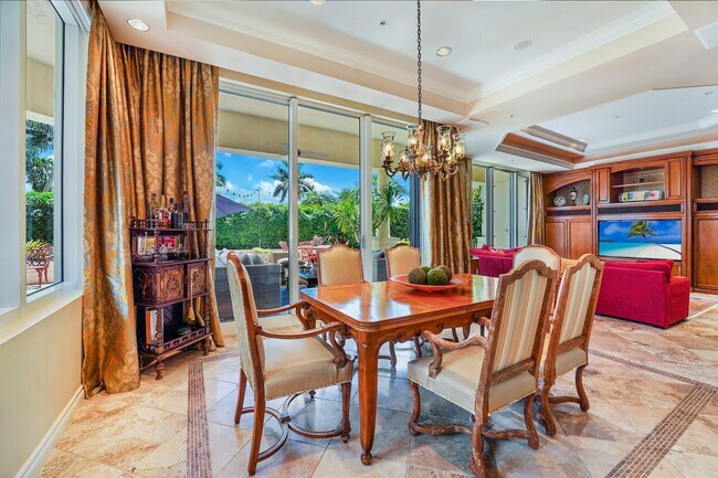 Foto del edificio - 13611 Deering Bay Dr