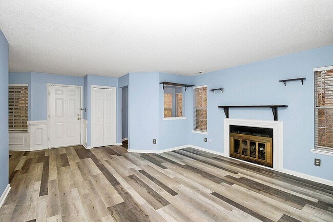 Foto del edificio - 6523 Clavell Lane, Unit E, Charlotte, NC