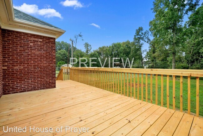 3 br, 2 bath House - 4120 Dinglewood Ave photo'