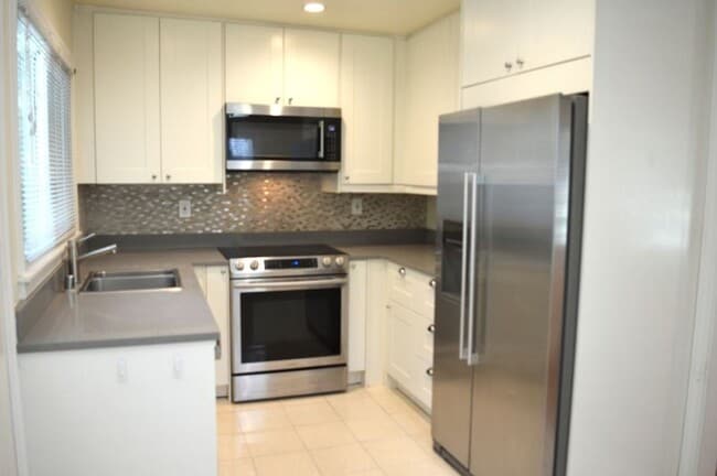 Building Photo - 38-40 Forbes Ave
