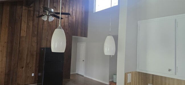 Foto del edificio - 15923 Boulder Oaks Dr