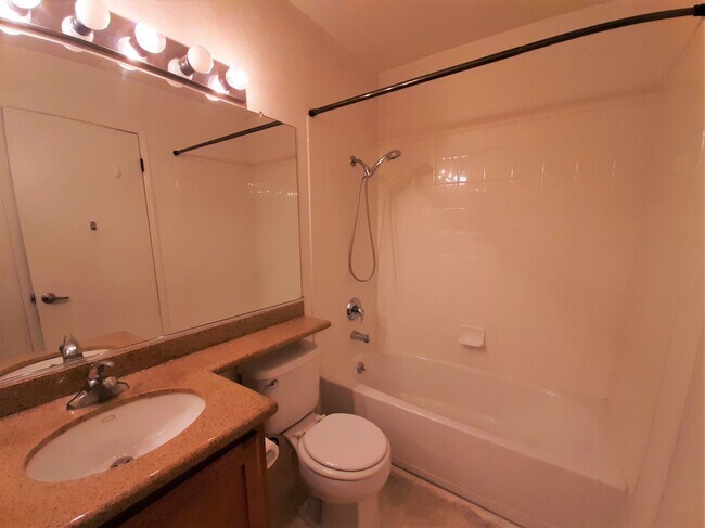 Foto del edificio - 39224 Guardino Dr