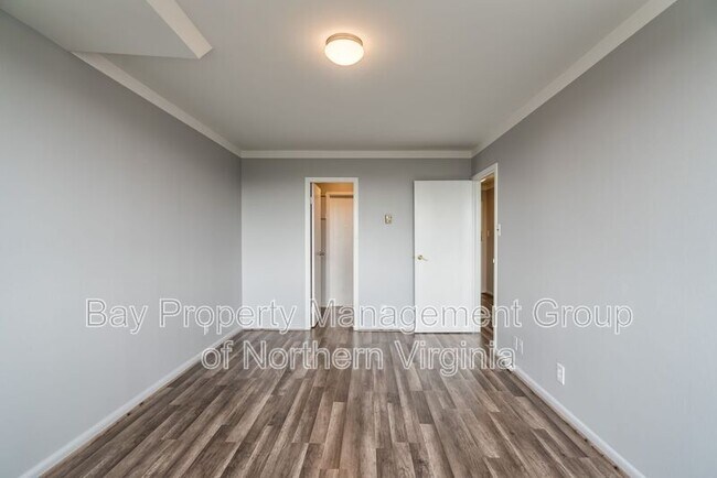 Foto del edificio - 301 Beauregard St