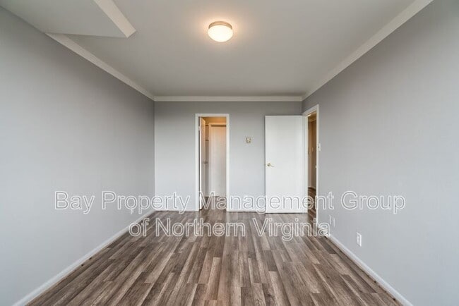 Building Photo - 301 Beauregard St