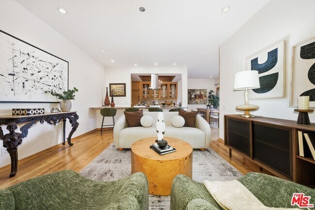 Foto del edificio - 612 S Barrington Ave