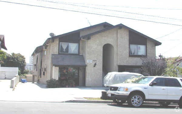 Building Photo - 620 N Benton Way