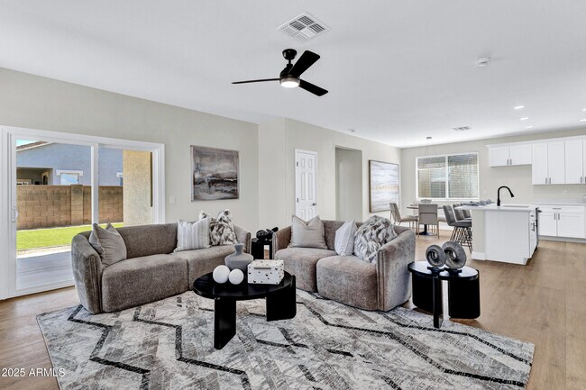 Building Photo - 20991 E Desert Hills Blvd