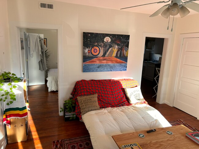 Foto del edificio - 3005 Huntingdon Ave