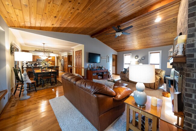 Building Photo - 17660 Kettering Trail