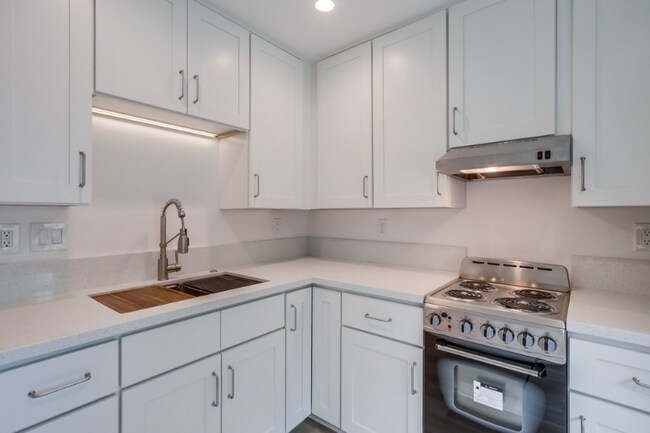 Foto del edificio - 8046 Lemon Ave