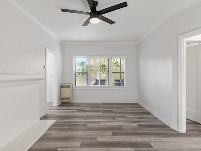 Foto del edificio - 608 W 6th St