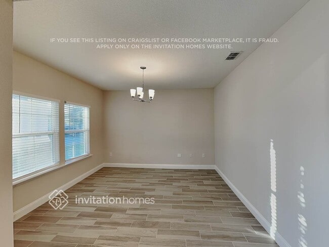 Foto del edificio - 336 Rivercliff Trl