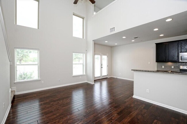 Building Photo - 1900 Little Elm Trail