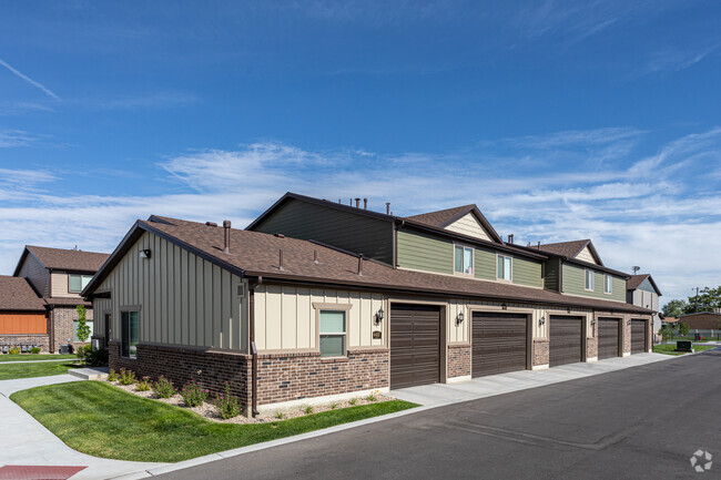 Foto del edificio - Arcadia Townhomes