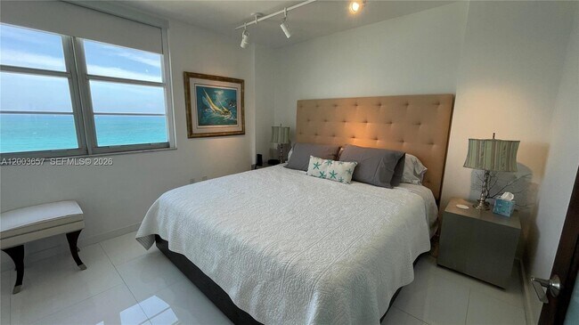 Photo - 5701 Collins Ave (Miami Beach, FL) Apartment