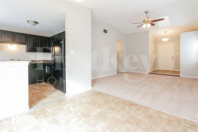 Building Photo - 6338 Perry Pines Ct