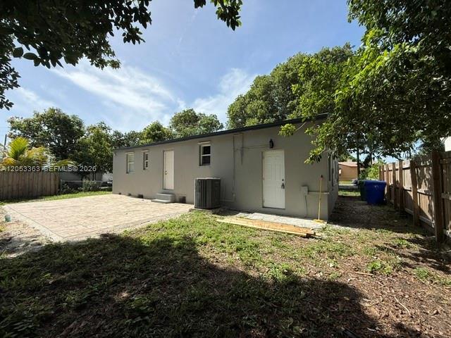 Building Photo - 1121 NW 56th St