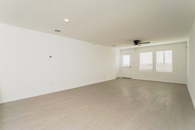 Building Photo - 1858 Musk Rose