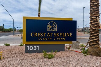 Building Photo - The Crest at Skyline