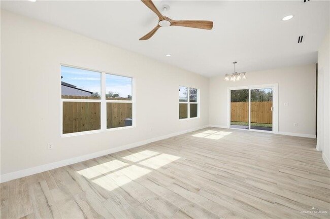 Foto del edificio - 2709 Harmony St