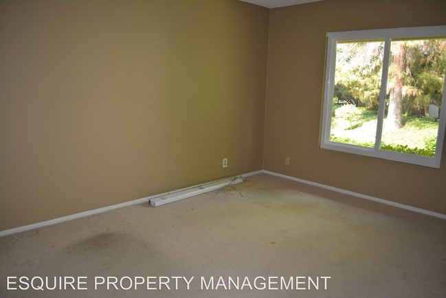 Foto del edificio - 2 br, 1 bath House - 2589 LA PALOMA CIR