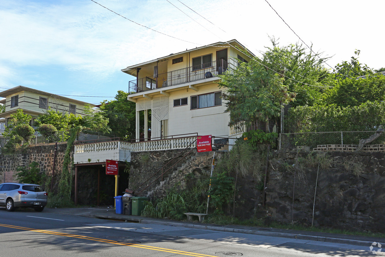 Foto principal - 1853 Kalihi St