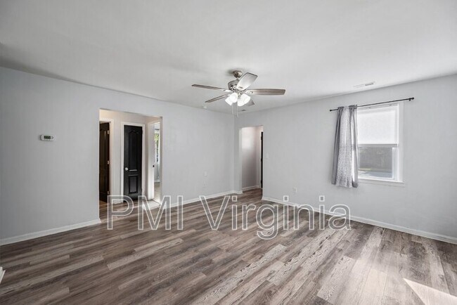 Building Photo - 6352 Palem Rd