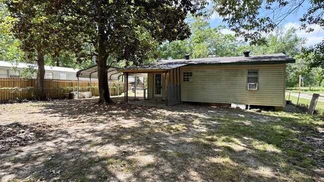 Foto del edificio - 1135 Fern St