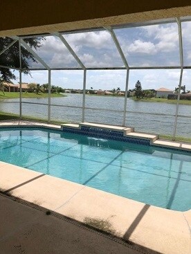 Foto del edificio - 2271 Grove Dr