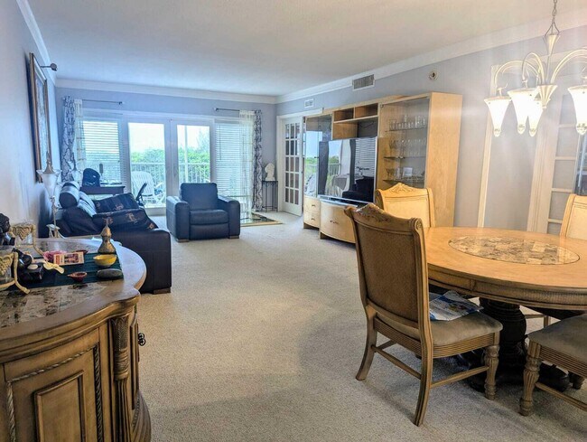 Foto del edificio - 3150 N Palm Aire Dr