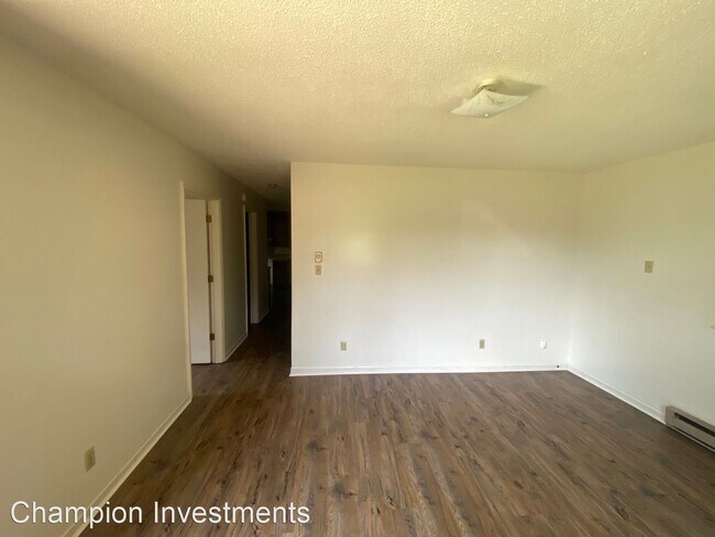 Foto del edificio - 3 br, 1 bath House - 407 Oak Street