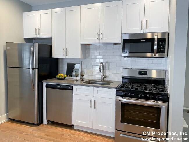 Foto del edificio - 2130 N Sedgwick St