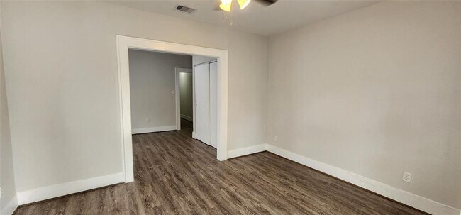 Building Photo - 4403 Hull St