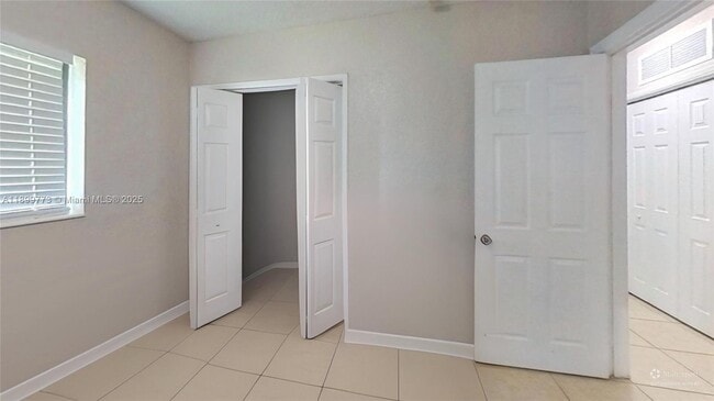 Foto del edificio - 2411 SW 5th Pl