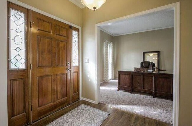 Foto del edificio - Beautiful 4 Bedroom in Blue Valley Schools