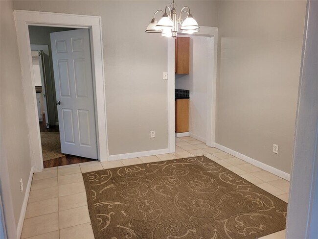 Foto del edificio - 3415 La Branch St