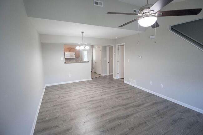 Foto del edificio - 1405 Greensboro Dr