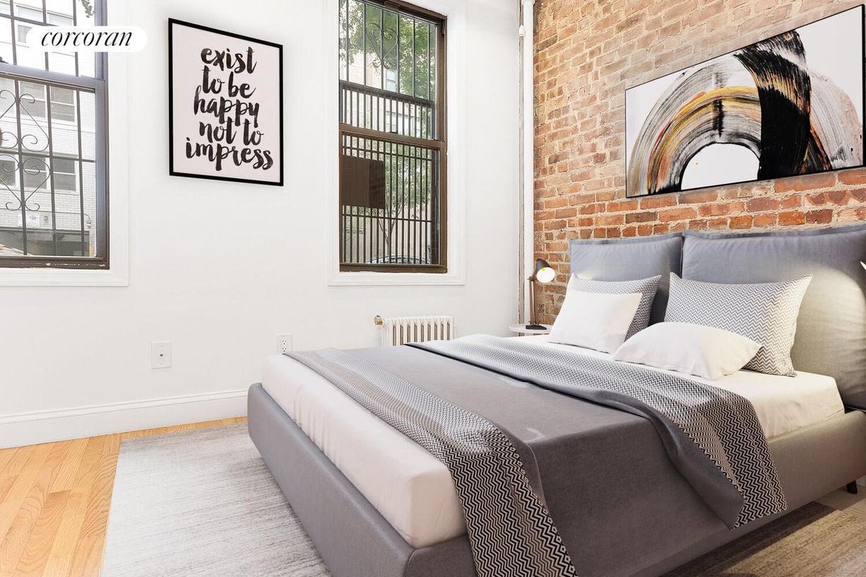Foto del edificio - 542 E 82nd St