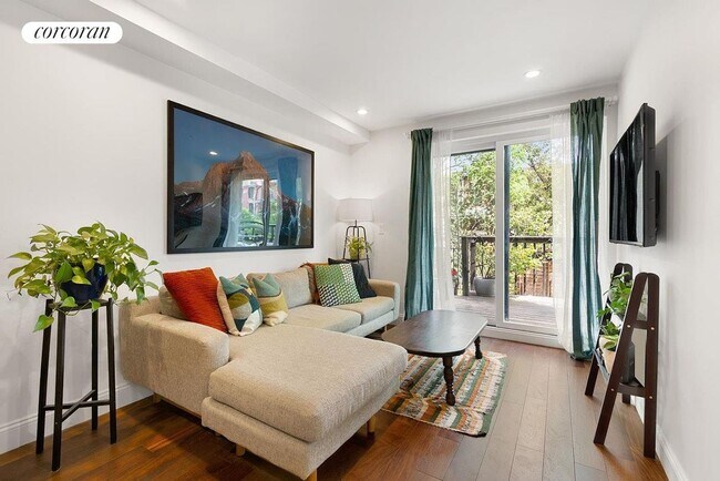 Foto del edificio - 353 6th St