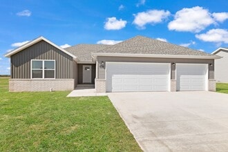 Building Photo - 2565 S Cheri Dr
