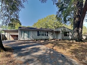 Building Photo - 5040 Sea Isle Rd